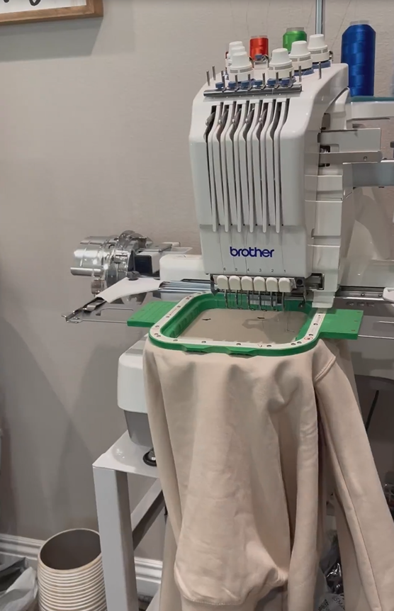 thread stand holder
