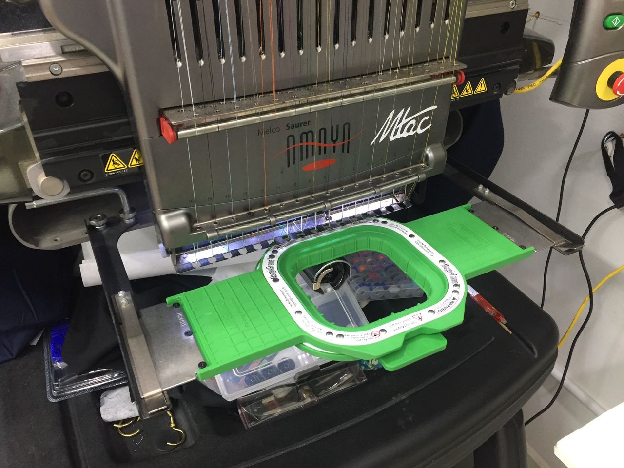 16 needle embroidery machine