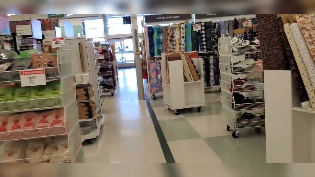 Medium vs Light Ball Point Needles: Ultimate Fabric & Stitch Guide